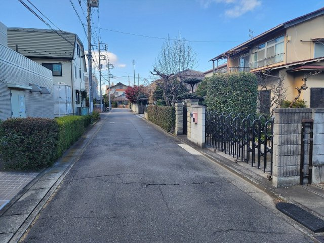 高崎市飯塚町　売地の前面道路含む現地写真