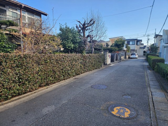 高崎市飯塚町　売地の前面道路含む現地写真