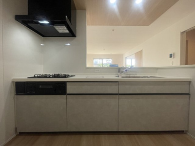 【キッチン】 | 与那原町上与那原（全4棟）ラスト3号棟 | 3号棟　使いやすいシステムキッチン♪