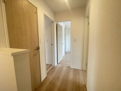 【内装】 | 与那原町上与那原（全4棟）ラスト3号棟 | 3号棟　2階ホール♪