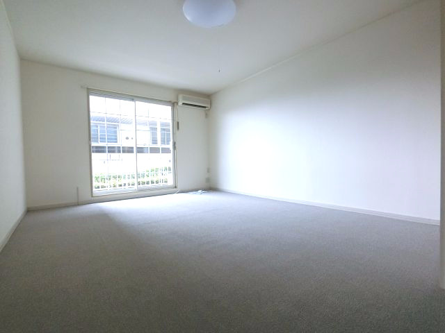 【寝室】