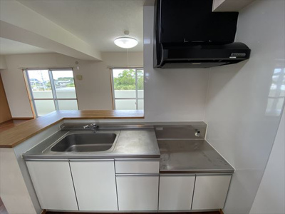  | ウィンズユナイテッドヒガ