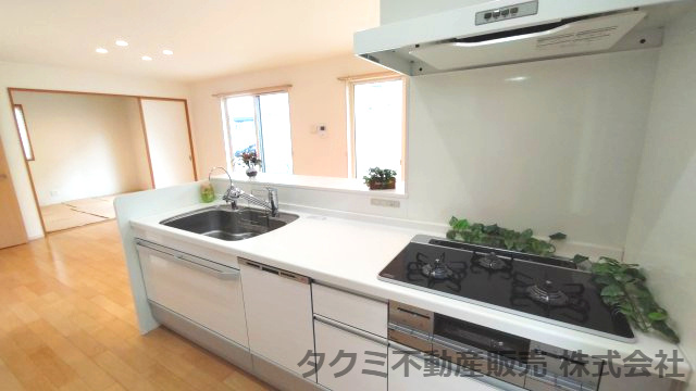 神戸市垂水区舞多聞西　中古一戸建のキッチン