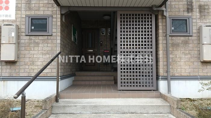 スタートライン故郷　Ａのエントランス|物件外観になります☆彡