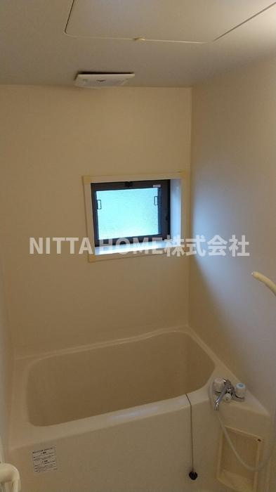 スタートライン故郷　Ａの浴室|開放感のあるバスルーム＊