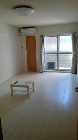 クレイノメゾン　ド　フェリシアの洋室