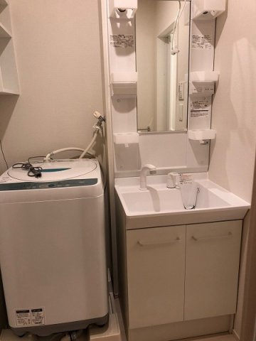 クレイノメゾン　ド　フェリシアの洗面所