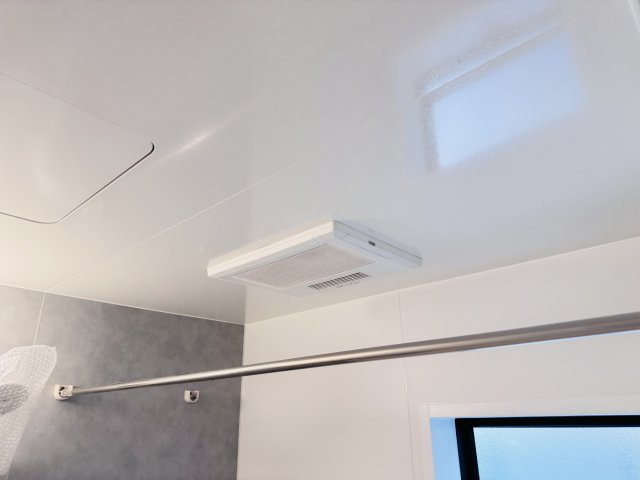 柏市南増尾４丁目新築戸建の冷暖房・空調設備|雨の日も安心の浴室乾燥機つき