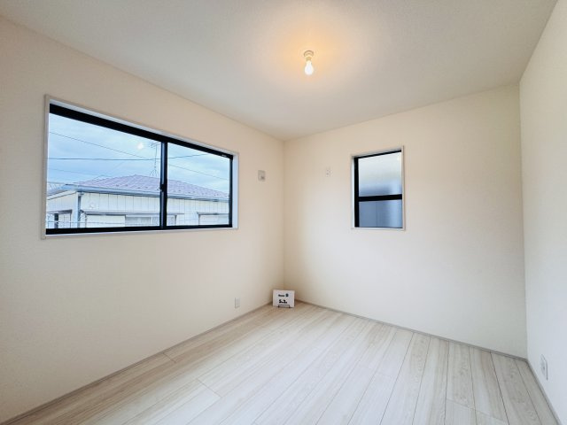 柏市南増尾４丁目新築戸建の洋室|5.2帖洋室