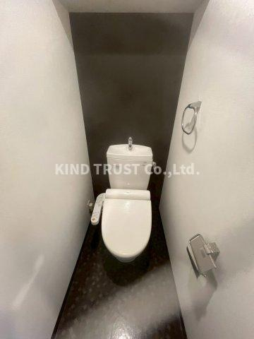 アドバンス西梅田グルーブのトイレ|シンプルで使いやすいトイレです