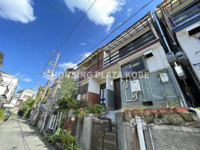 高丸7丁目テラスハウスの外観