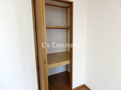 【収納】 | シャトレーライフ | 段付き収納でお荷物もすっきりしまえます。