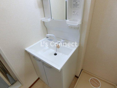 【洗面所】 | シャトレーライフ | 朝の支度もスムーズな独立洗面台。