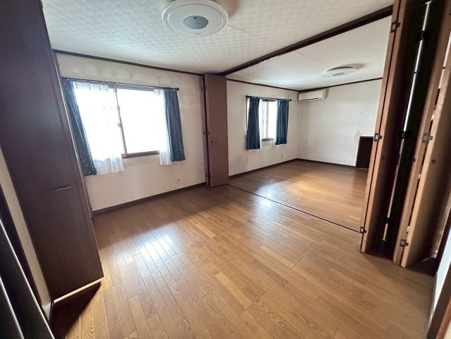 【商談中】中古戸建　揖斐郡池田町本郷　平成6年築の洋室