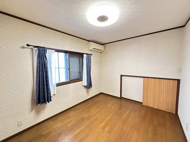 【商談中】中古戸建　揖斐郡池田町本郷　平成6年築の洋室