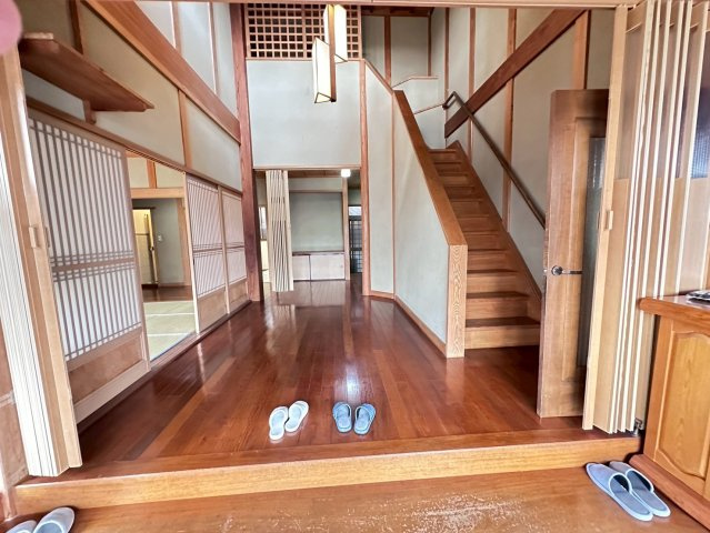 中古戸建　揖斐郡池田町本郷　平成6年築の玄関