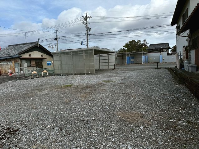 【商談中】中古戸建　揖斐郡池田町本郷　平成6年築の駐車場