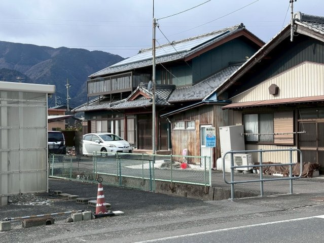 【商談中】中古戸建　揖斐郡池田町本郷　平成6年築の外観