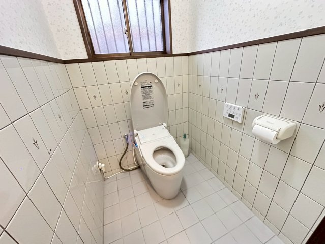 【商談中】中古戸建　揖斐郡池田町本郷　平成6年築のトイレ