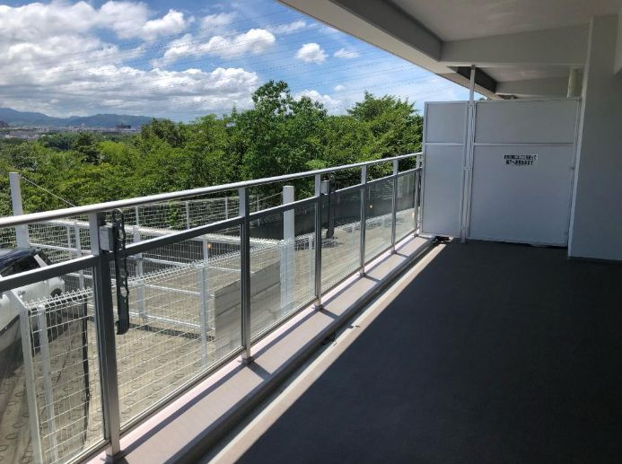 リビオ光明池ロジュマンのバルコニー