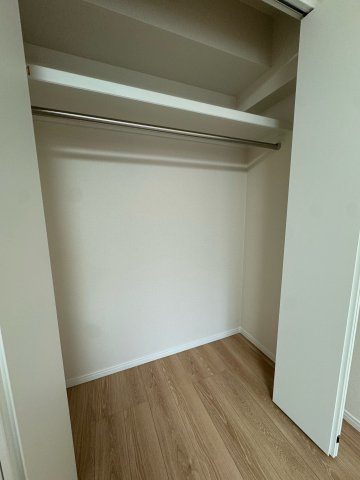 ルネ稲城の収納|【クローゼット】