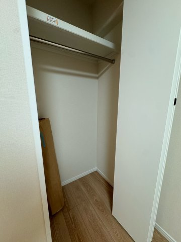 ルネ稲城の収納|【クローゼット】