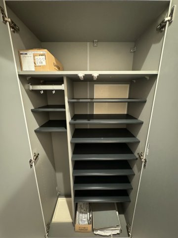 ルネ稲城の収納|【シューズボックス・玄関収納】