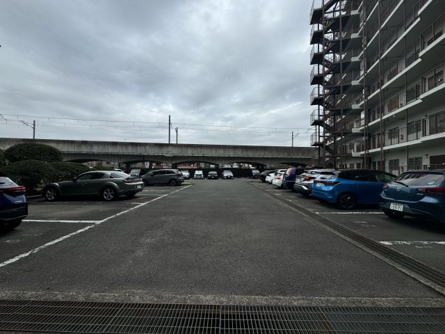 ルネ稲城の駐車場|【駐車場】