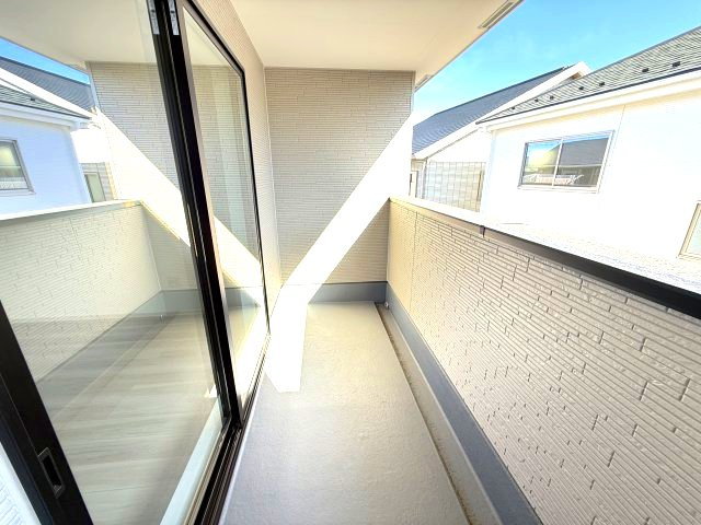 アーバンスタイル前橋市北代田町1期　2号棟のバルコニー|南面バルコニーで陽当たり良好です☆