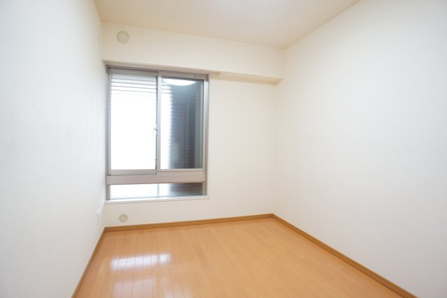 ラ・ビスタ宝塚レフィナス１番館の居間・リビング