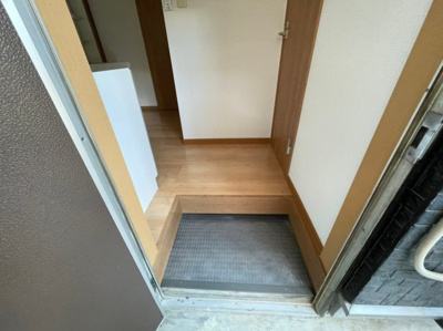 【玄関】 | サンドリバーハイツ | ※写真は別部屋の写真です。現状優先