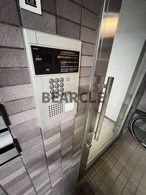 【エントランス】 | アイアール六角