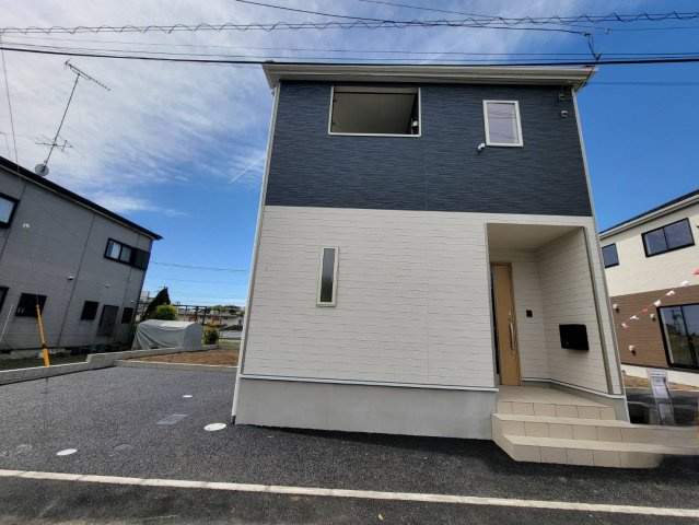 【Cradle garden】真岡市台町 第9の前面道路含む現地写真|〇2号棟〇
カースペース並列2台とお庭付きです♪
※2026年4月撮影