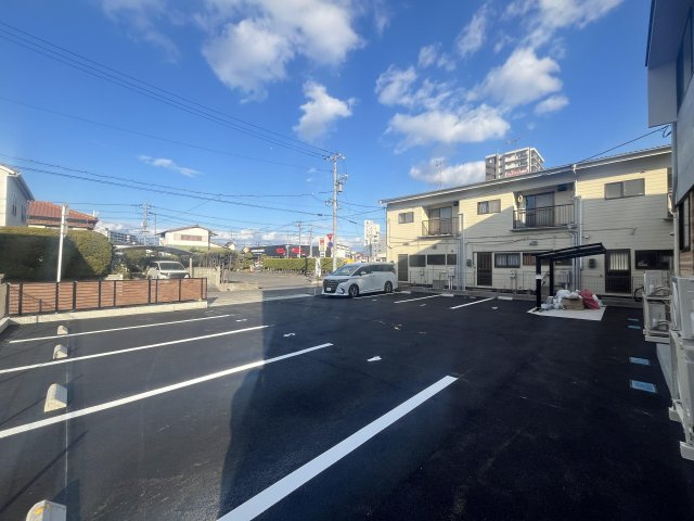 マースフルの駐車場