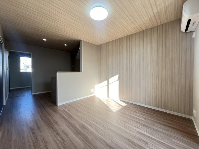 マースフルの居間・リビング