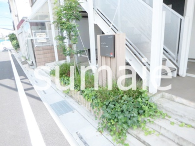 リブリ・グレイス東大宮のエントランス|植栽☆