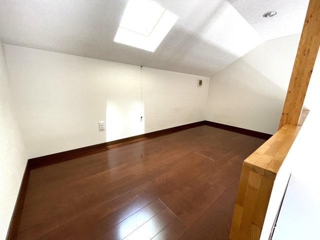 サンハイツ早野の洋室