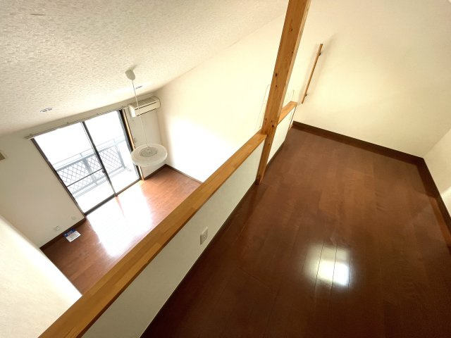 サンハイツ早野の洋室