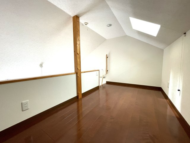 サンハイツ早野の洋室