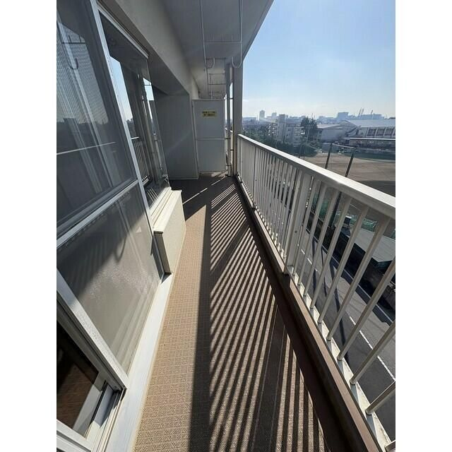 テレパレス西千葉のバルコニー