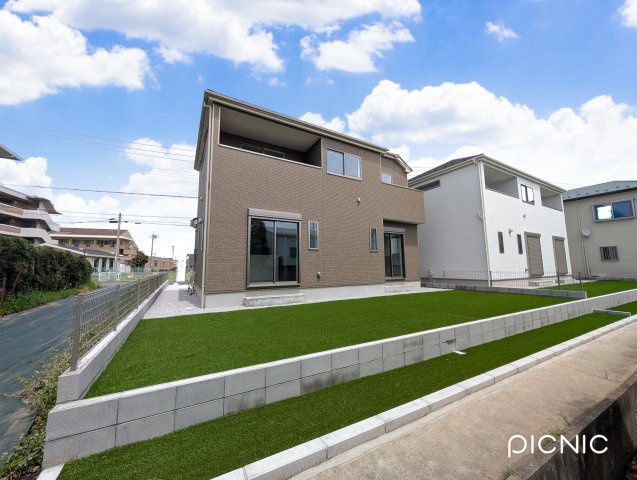 【間取り】 | ハートフルタウン高崎市倉賀野町45ーA | モダンな全居室洋室仕様＋南向き！
玄関には嬉しいシューズインクローク完備！