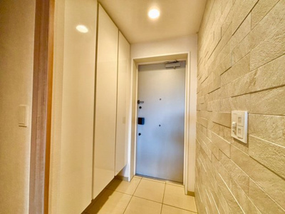 【玄関】 | サンメゾン堺三国ヶ丘駅前