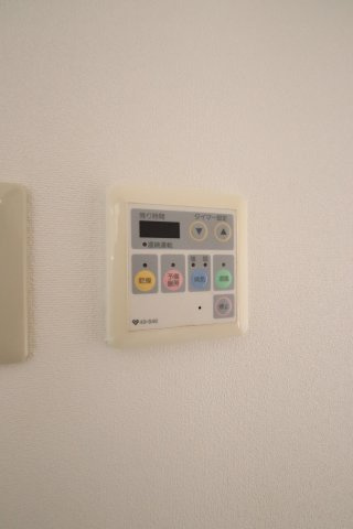 【設備】 | 南海サウスヒルズ松ヶ丘 | 浴室乾燥機