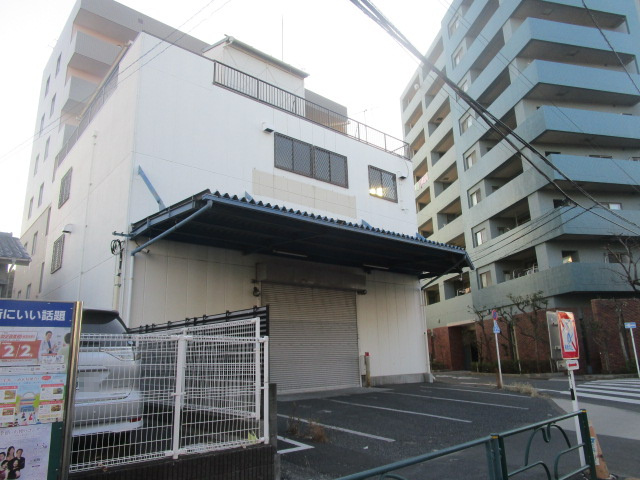 江戸川区西葛西２丁目の倉庫
