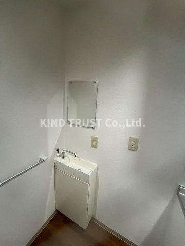 レバンガ天神橋APの洗面所|明るい洗面所です