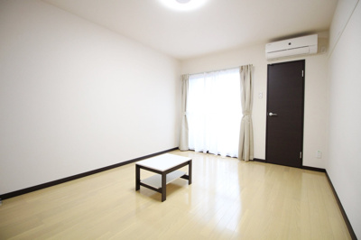 【洋室】 | レオネクスト淀リヴィエール