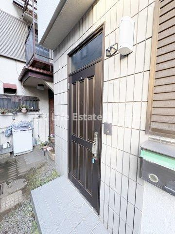 東久留米市中央町５丁目貸家のエントランス