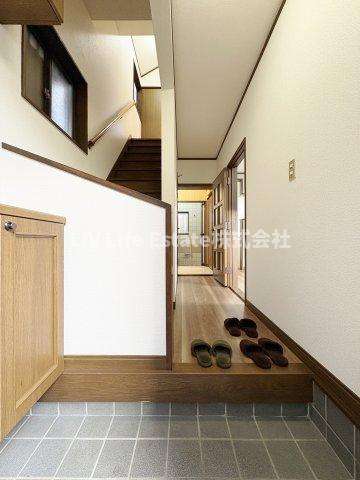 東久留米市中央町５丁目貸家の玄関