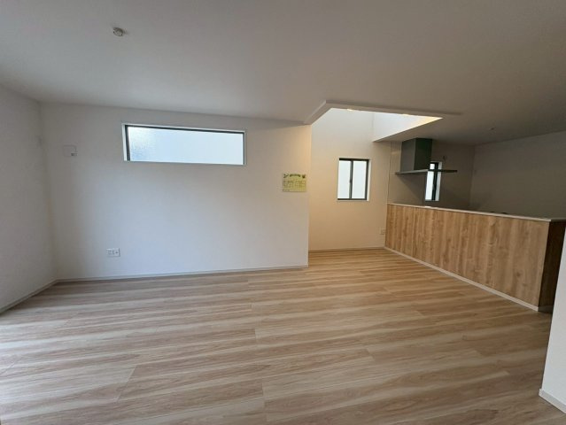 狭山市北入曽　新築分譲　「入曽駅」徒歩24分　敷地40坪　【御狩場小学区】の居間・リビング
