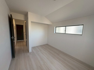 【洋室】 | 狭山市北入曽　新築分譲　「入曽駅」徒歩24分　敷地40坪　【御狩場小学区】